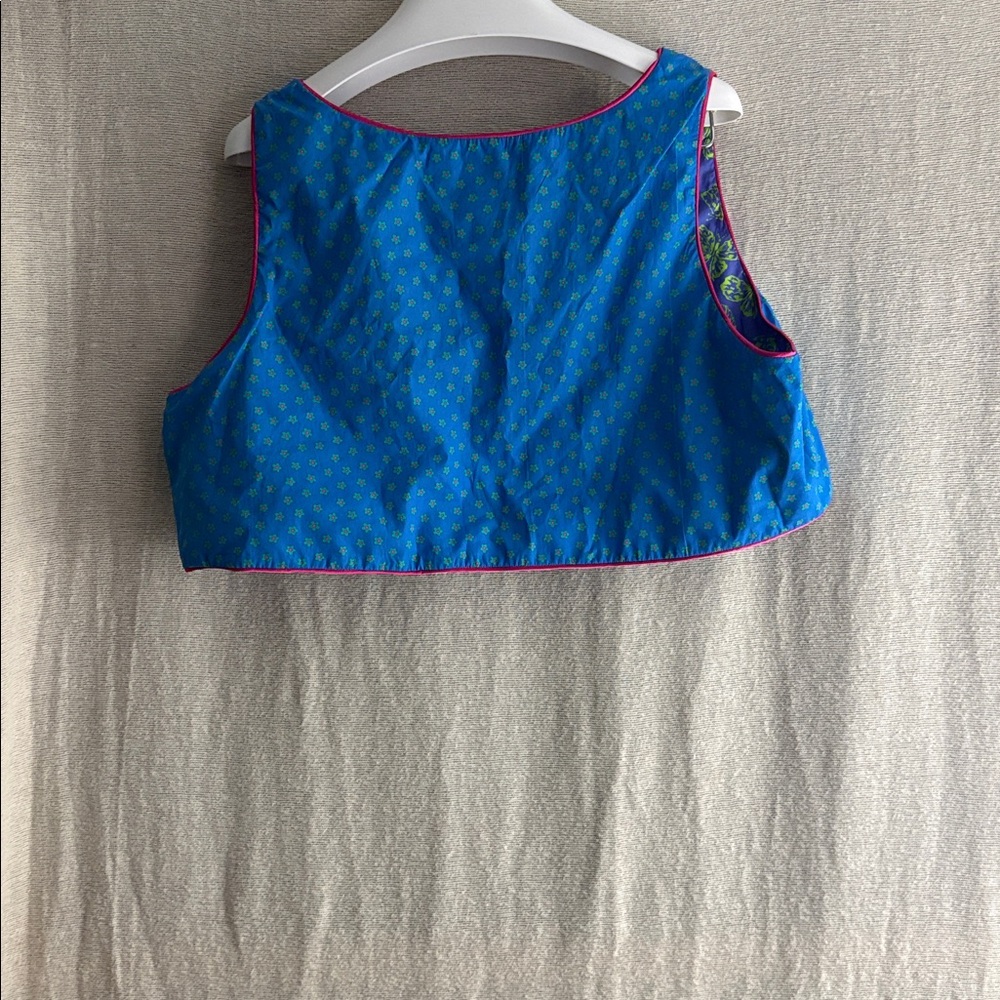 Bruce Glen Patterned Floral Print Crop Top - Picture 2 of 5